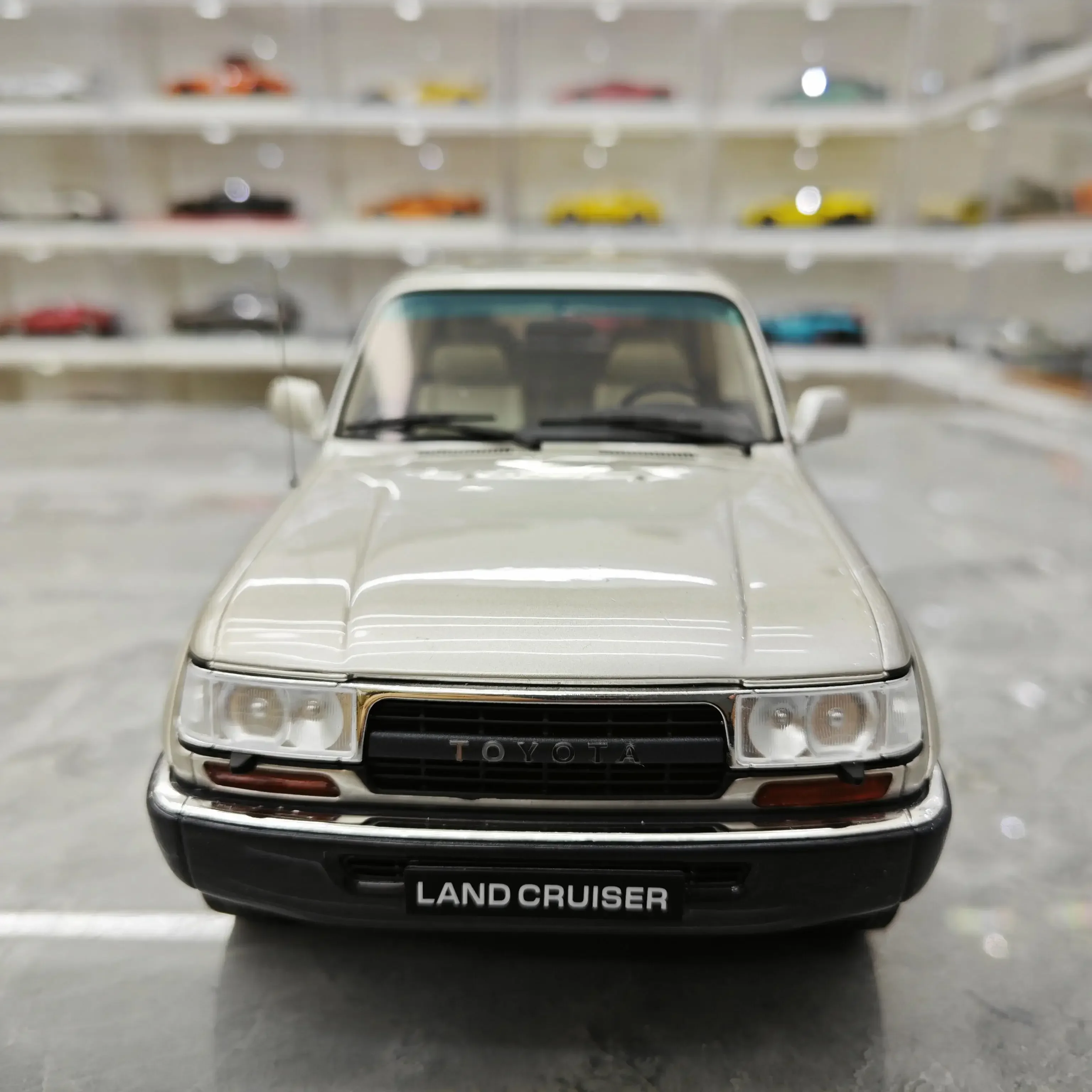 OTTO 1:18 HDJ80 1992 внедорожник из смолы литая под давлением модель автомобиля