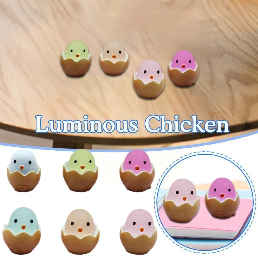 

1PC Mini Luminous Broken Shell Chick Jewelry Accessories Cute Garden Decoration Color Resin Figures Random Home Eggshell V7P7