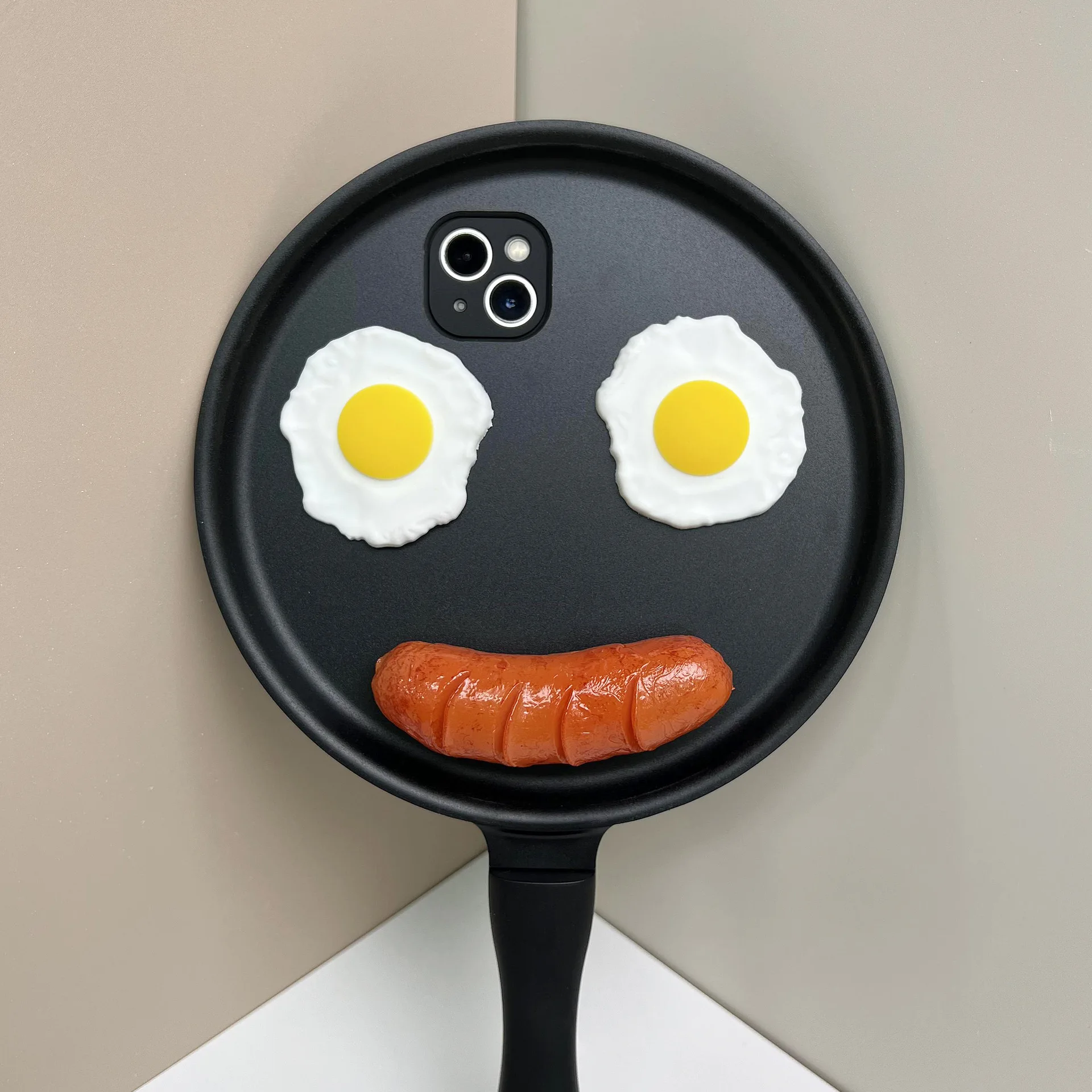 Чехол для телефона Apple 15/13/12/11 promax с забавным яйцом сосиской улыбающимся лицом