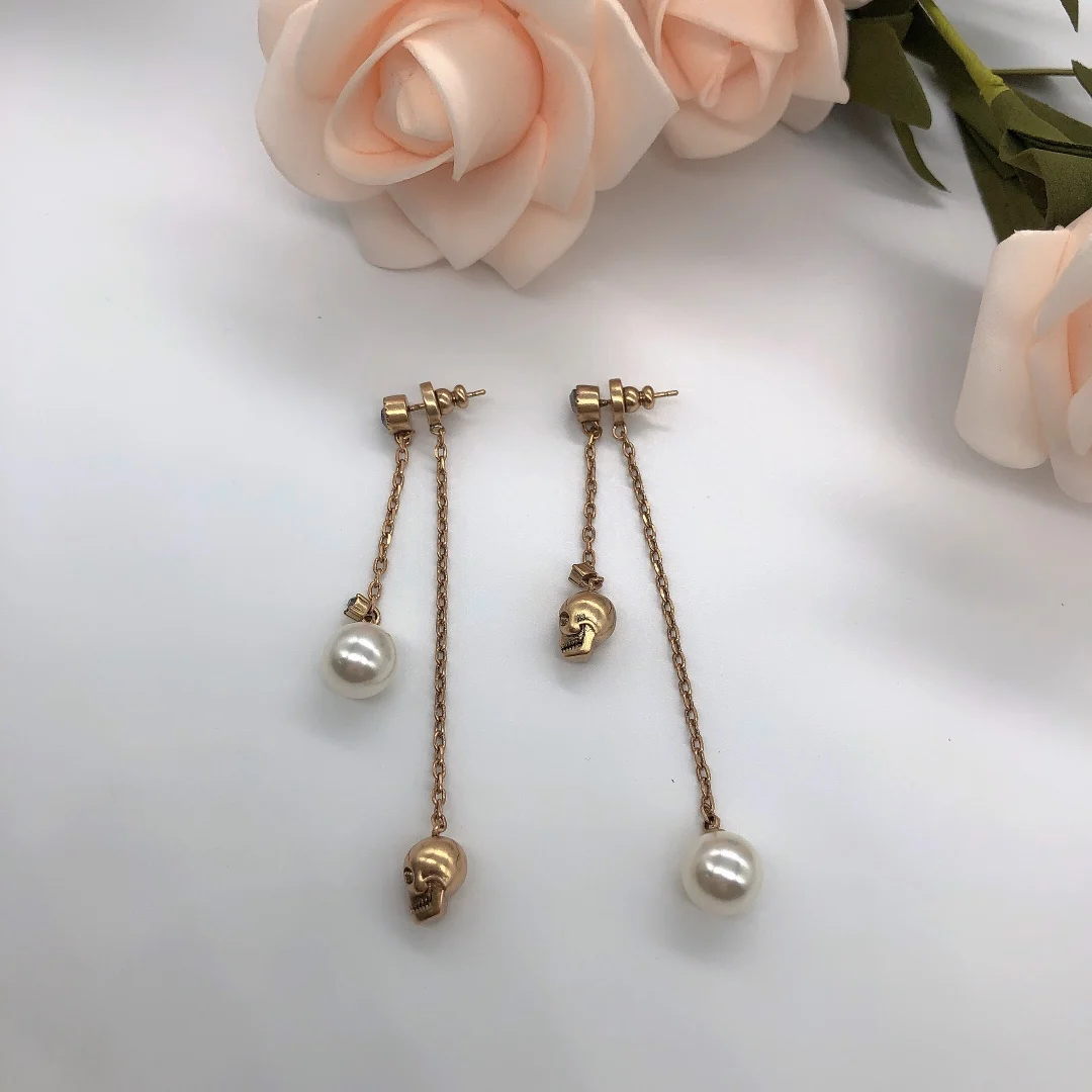 

Retro Fashion Earrings for Women 2023 New Trendy Skull Pearl Ear Studs Hip Hop Party Jewelry Accessories for Women