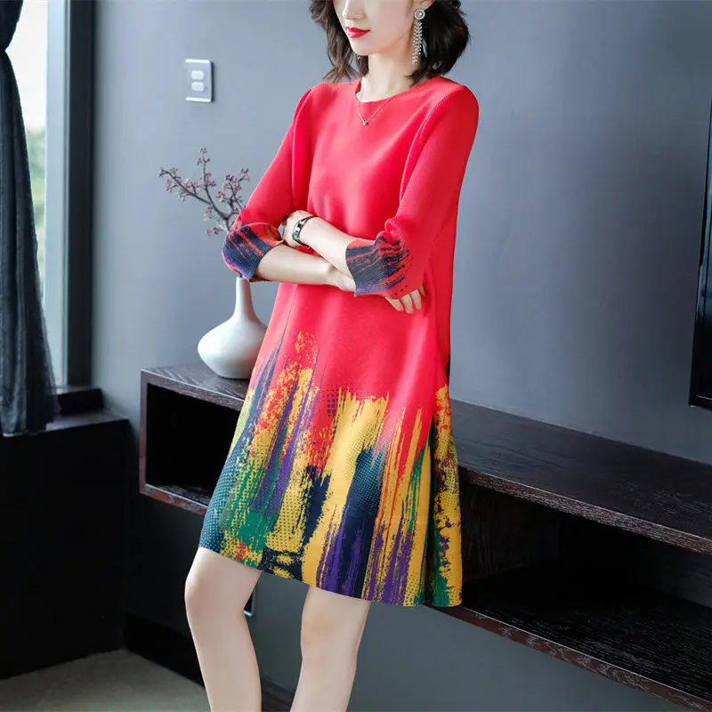 

Ocean print loose cover meat big code fat mm red skirt tide 2022 new spring pleated dress three quarter sleeve o neck dress