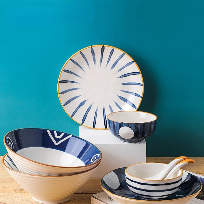 

Набор фарфоровых обеденных тарелок, Изящная посуда, полный набор тарелок, современные блюда