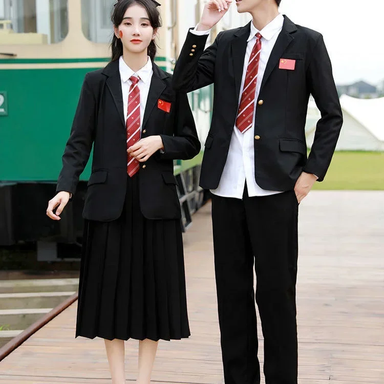 Трехсекционная спортивная форма для учащихся средней школы осенний комплект