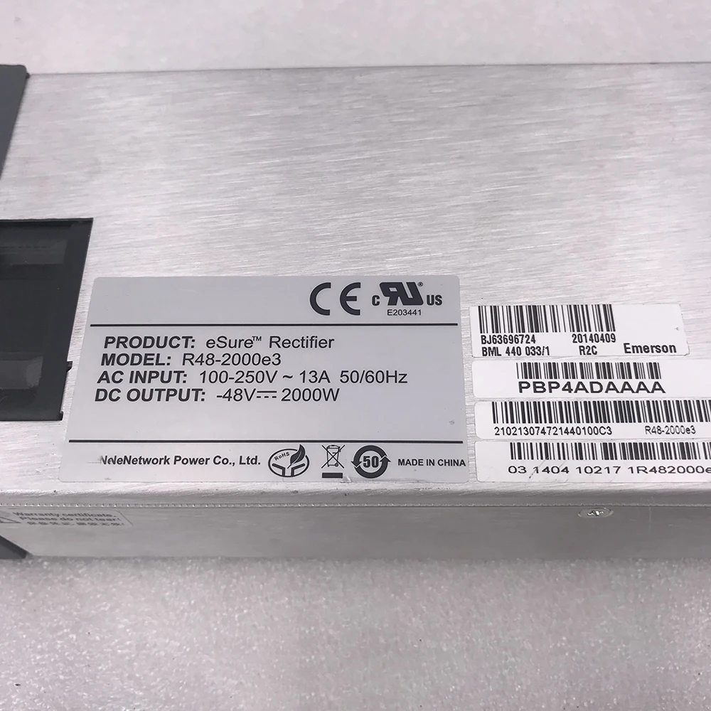 R48-2000e3 для высокоэффективного силового модуля EMSRSON Вход: 100-250 В 13 А 50/60 Гц Выход: -48