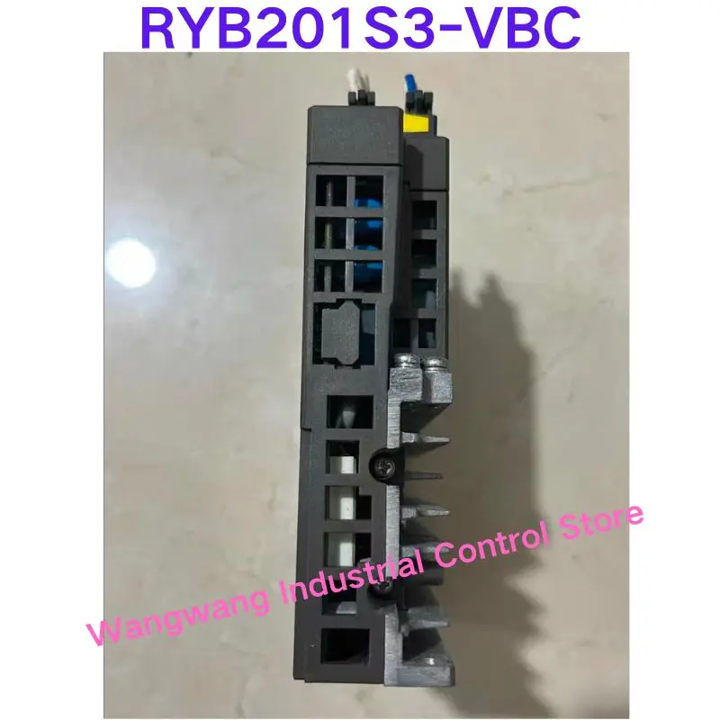 Фото Проверенный б/у сервопривод RYB201S3-VBC №3