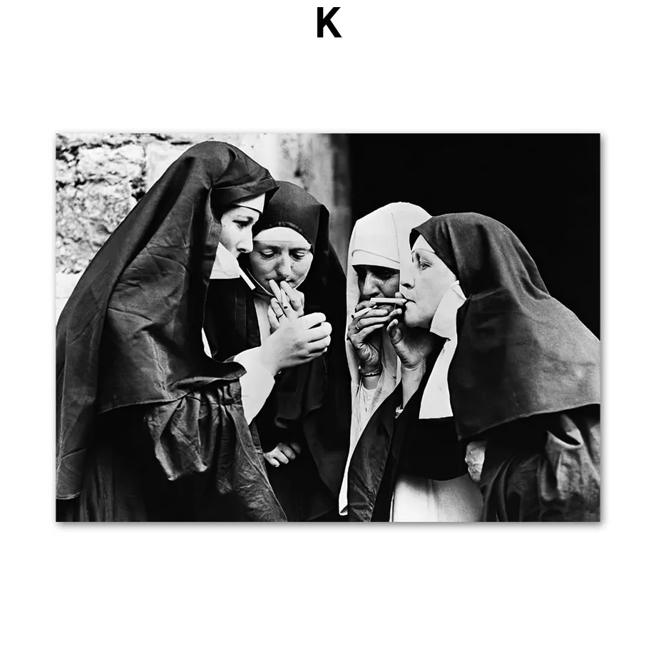 

Настенная картина на холсте "Винтажные монахини, танцы, бейсбол, велосипед"