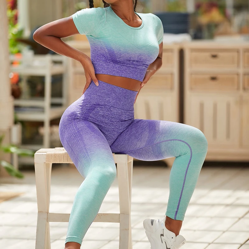 

Seamless Gradient Yoga Set Workout Clothes for Women Sports Suit Sportswear Athletic Wear Gym Sports Outfit Fitness Set