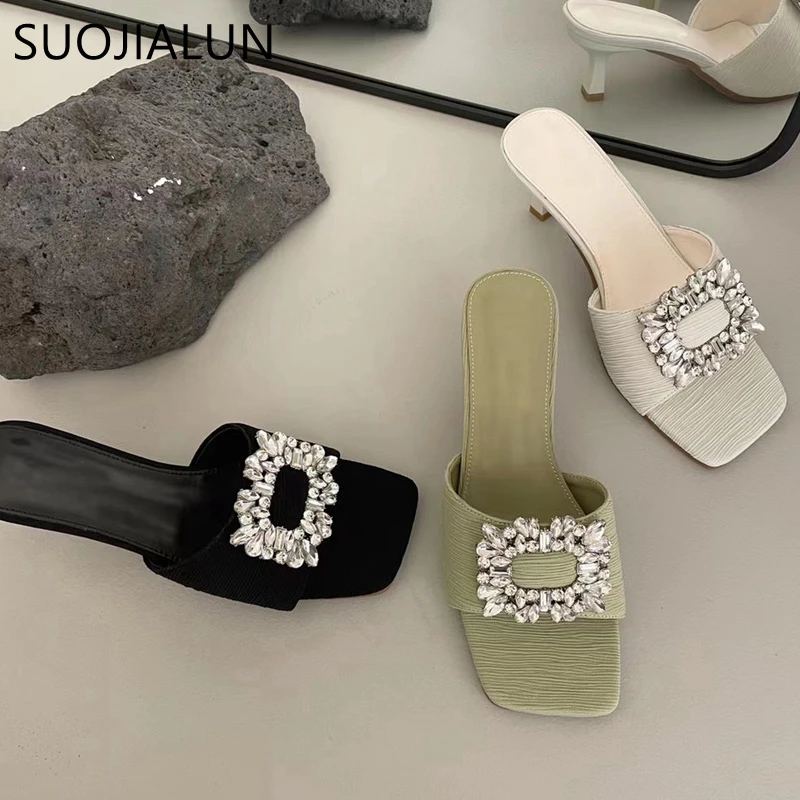 

Лето 2022, женские тапочки SUOJIALUN на тонком высоком каблуке, модные блестящие женские шлепанцы с пряжкой из страз, квадратный носок, флип-тапочк...