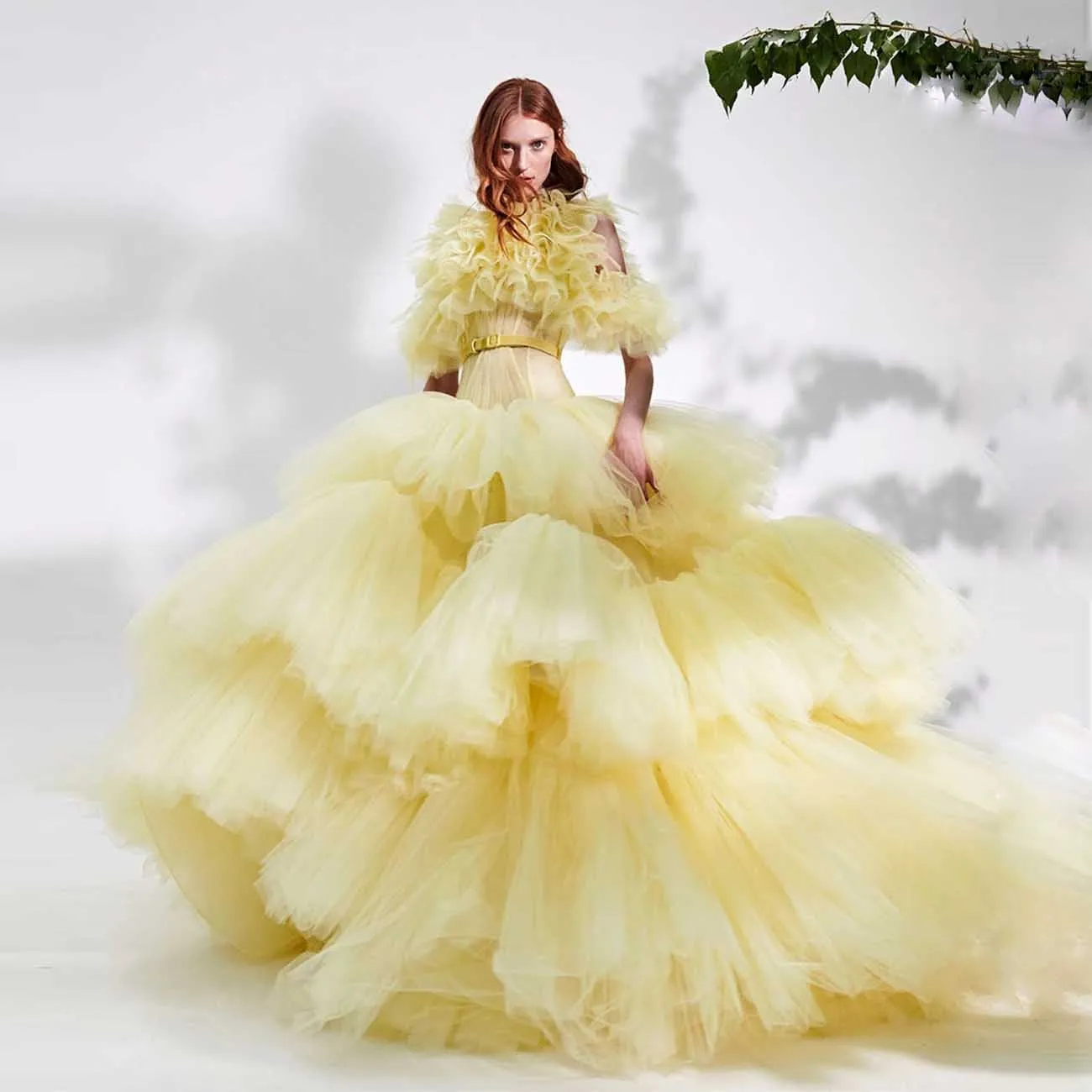 

Light Yellow Ball Gown Tulle Party Dresses Extra Puffy Tiered Long Prom Formal Dress Customized robes de soirée Celebrity Gowns