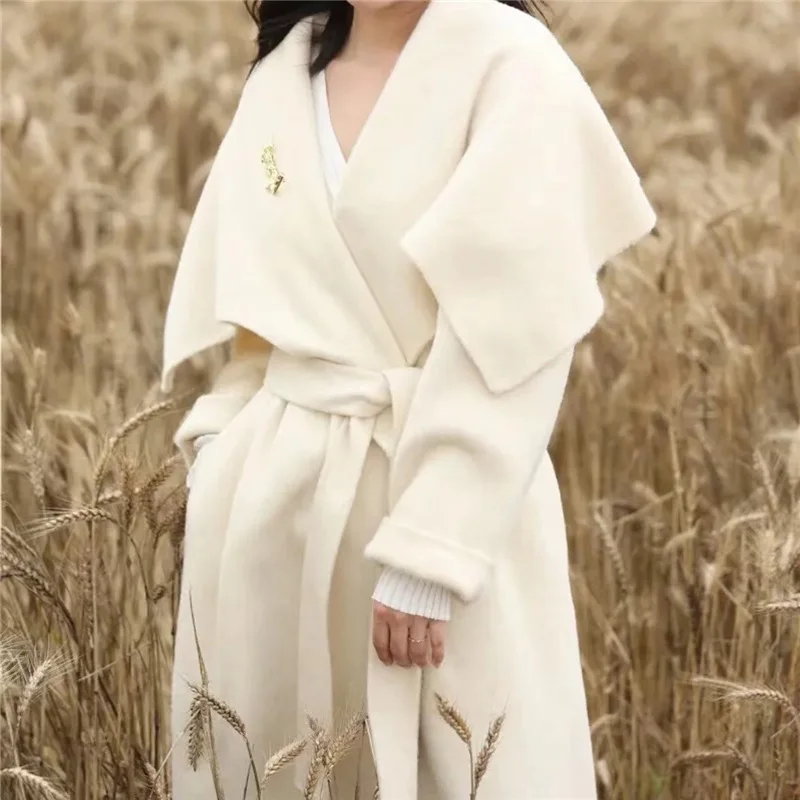 

2023 Autumn/Winter New Double sided Cashmere Coat Women's Bathrobe Style Mulberry Silk Rabbit Hair High end Large Lapel Coat