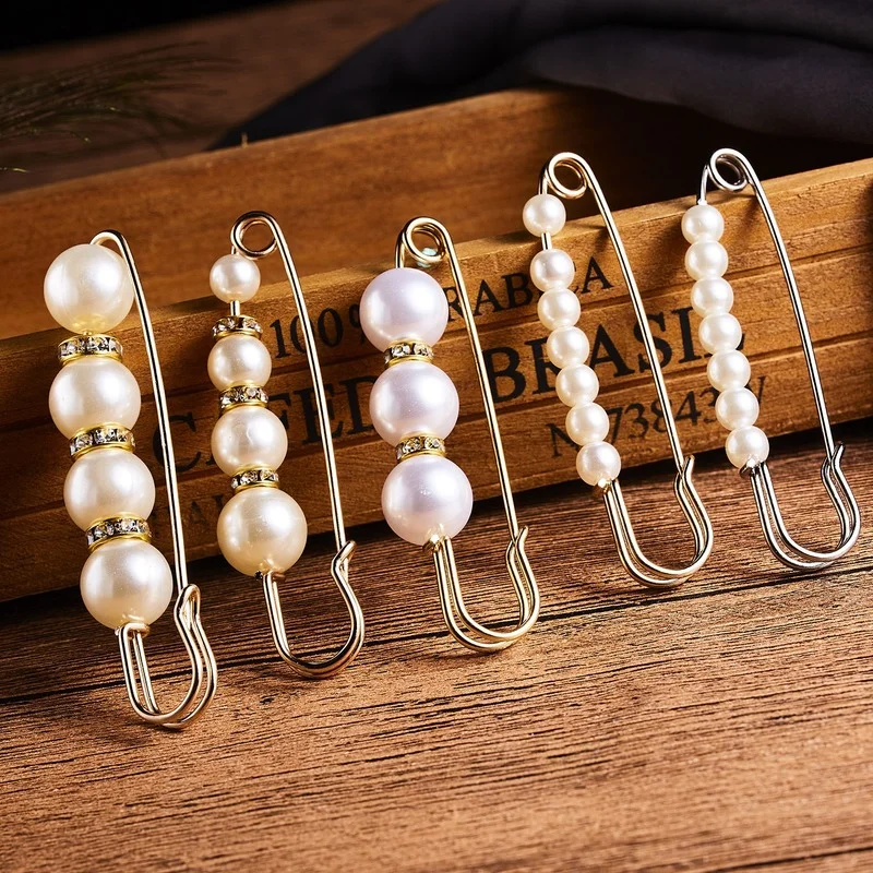 

U-Magical Minimalist Faux Pearl Metal Paper Clip Brooch Women Charming Circle Rhinestone Vintage Multiple Styles Brooch Jewelry