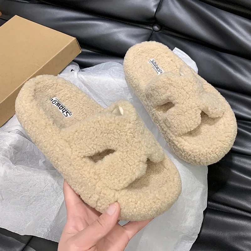 Новые однотонные элегантные теплые тапочки на толстой подошве с круглым носком и
