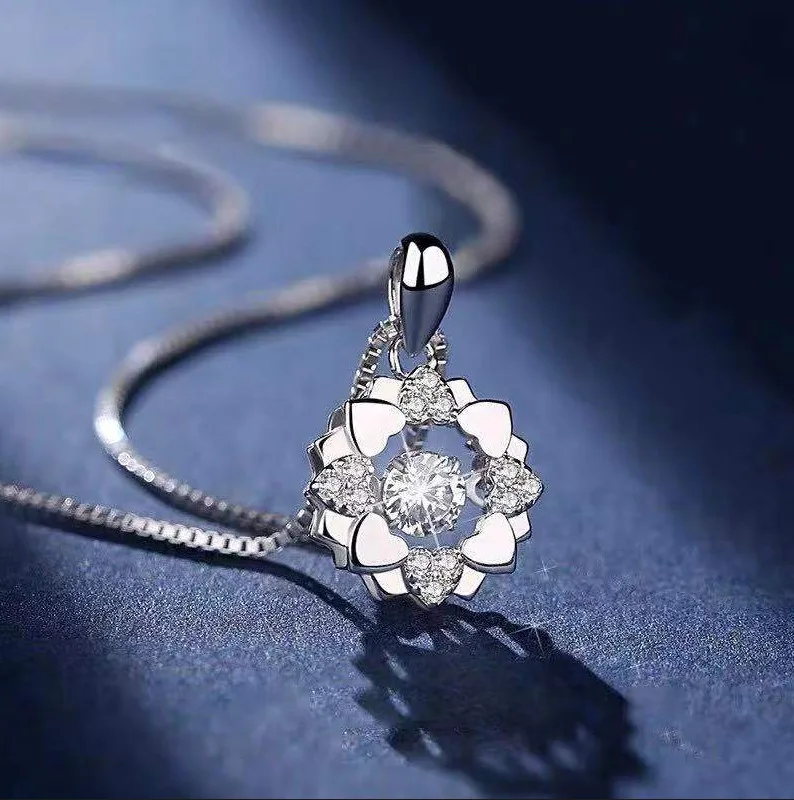 

Copper Inlaid Zircon Beating Heart Necklace Women's Light Luxury Smart Pendant Birthday Tanabata Valentine's Day Gift