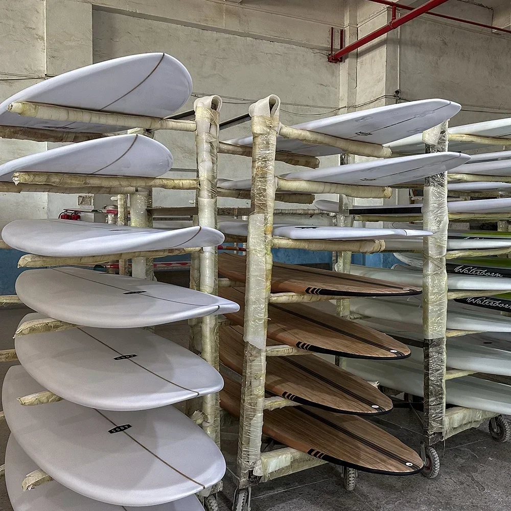 Деревянная короткая доска для серфинга под заказ оттенок из смолы бамбука и