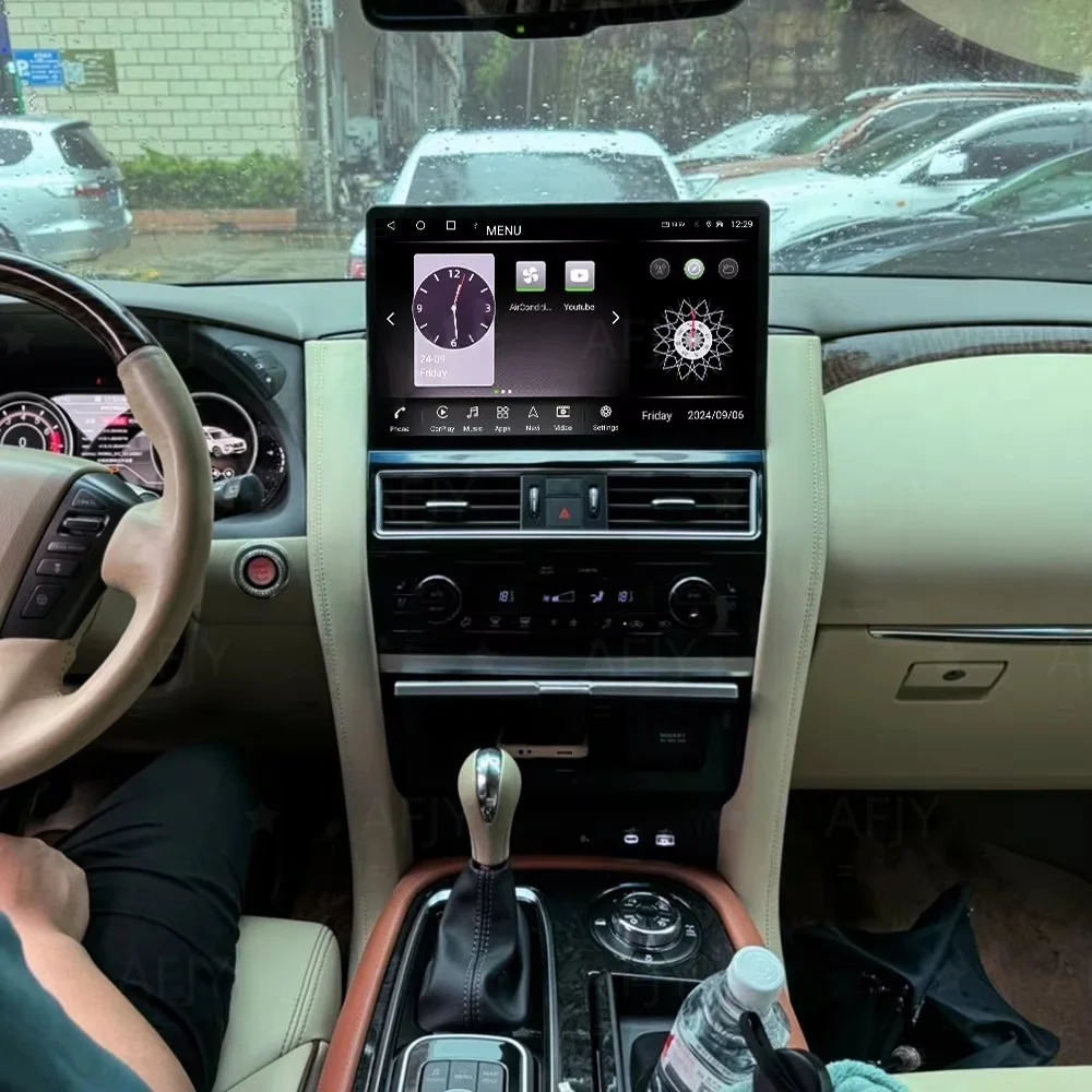 Фото 16,9-дюймовый автомобильный радиоприемник для Nissan Patrol Y62 Armada 2010-2022 с CarPlay, GPS-навигацией, мультимедиа, DVD-плеером и поддержкой Android Auto №1