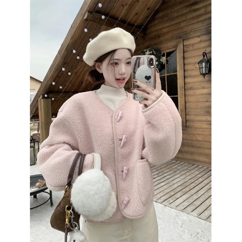 Нежное женское пальто с хлопковой подкладкой из искусственного берберского