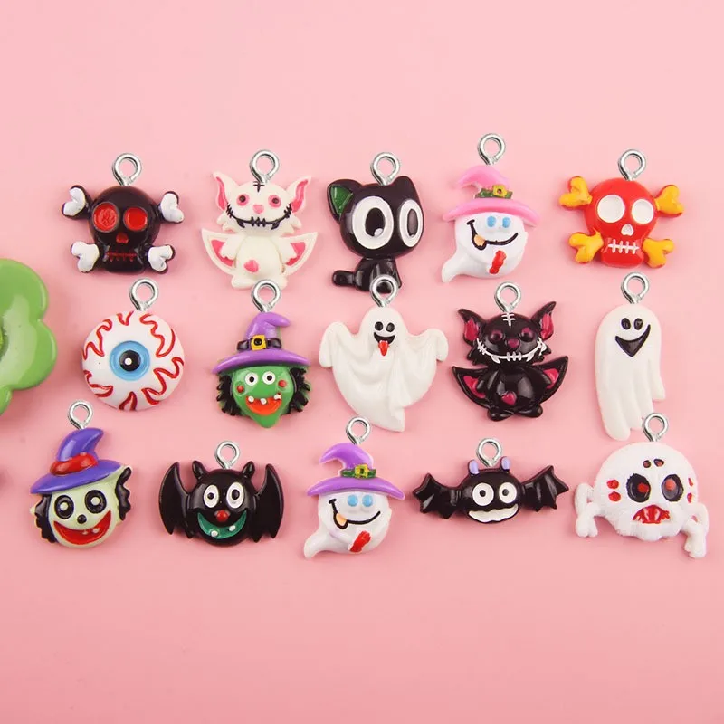 

10Pcs Cute Halloween Series Resin Charms Ghost Bat Skull Decorate Pendant DIY Surprise Gift Making Creative Keychain Accessories