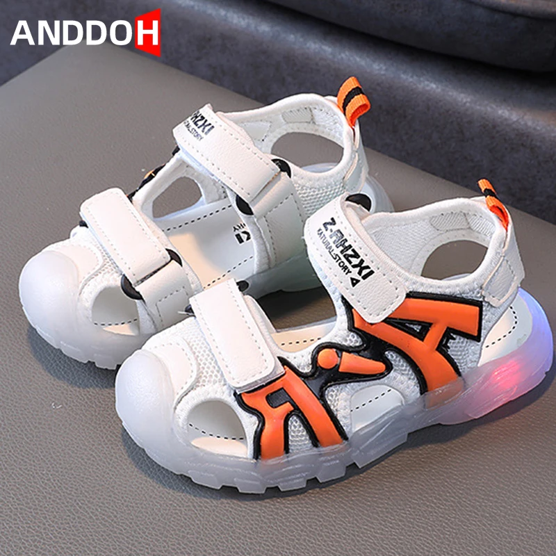 

Size 21-30 Children LED Lights Sandals Boys Girls Luminous Soft Beach Sandal Kids Glowing Running Sneakers Baby Lighted Shoes