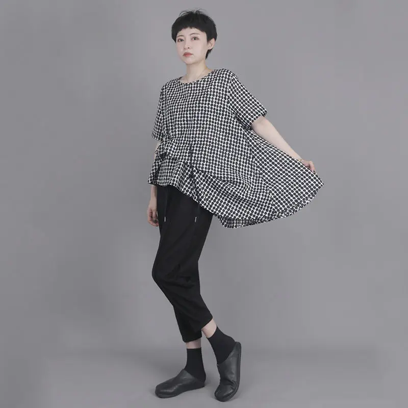 

SuperAen 2022 Summer New Short Sleeve O Neck Irregular Design Plaid Shirt Women
