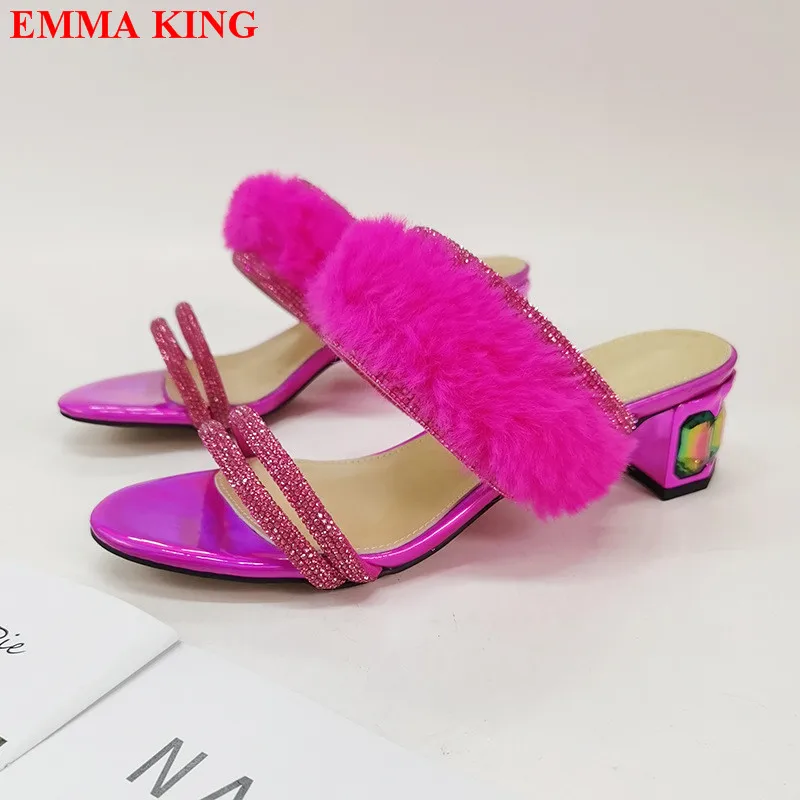 

Шлепанцы женские летние на каблуке, со стразами