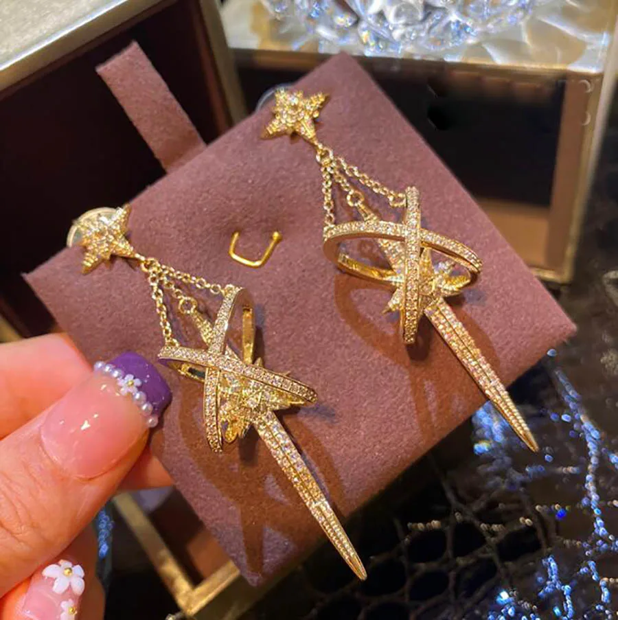 

Модные золотые серьги в виде планеты со звездами и бриллиантами Женские уникальные высококачественные крупные классические ювелирные изд...