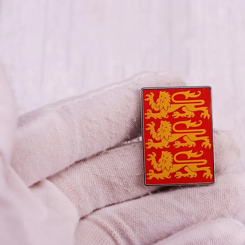 Флаги и устройства мира значок с королевским флагом Англии 3 львами шпильки |