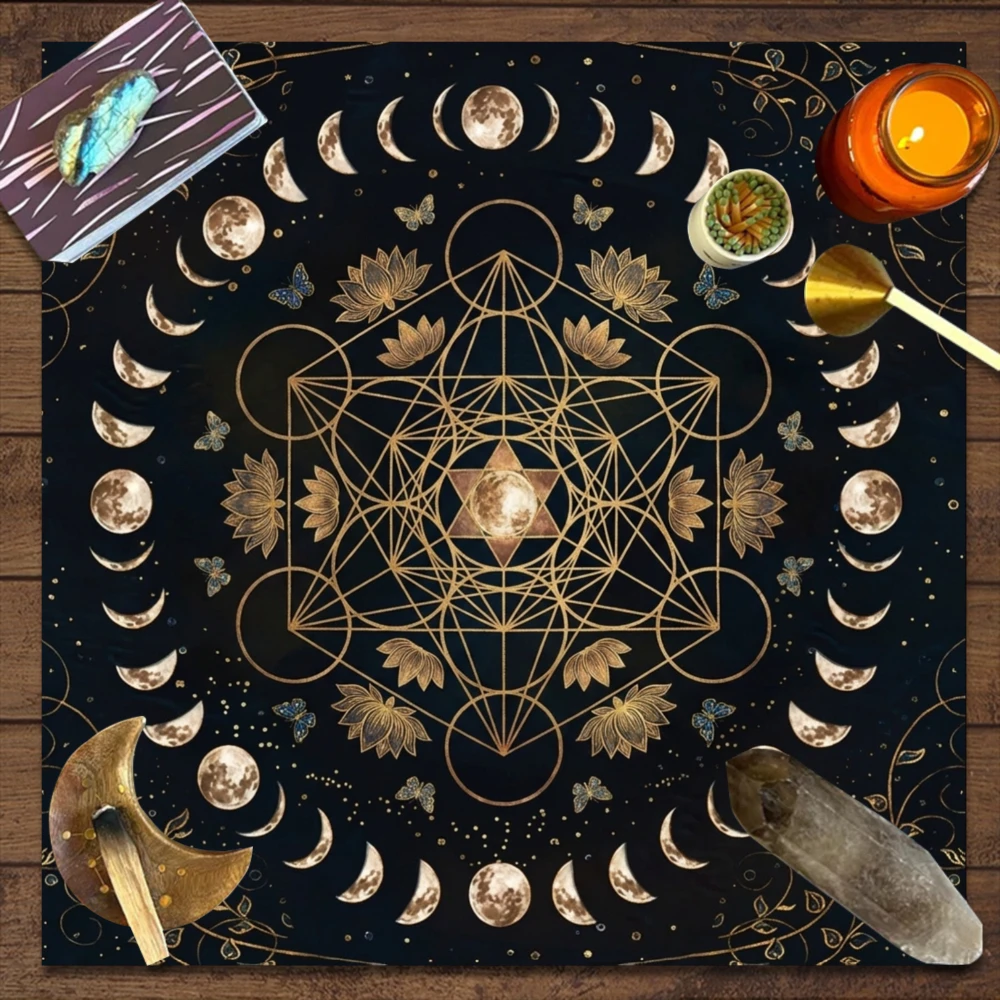 Фото Скатерть для медитации и ритуалов Black Crystal Energy с изображением Золотых фаз Луны, Лотоса, Куба Метатрона, Таро, декоративный коврик для алтаря. №1