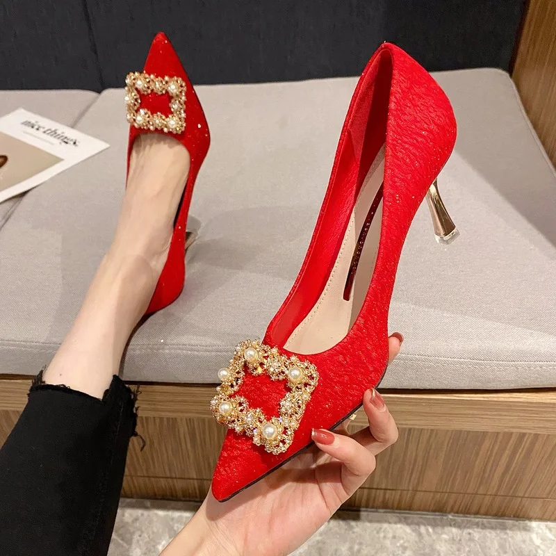 

Женские свадебные туфли, красные туфли на тонком каблуке