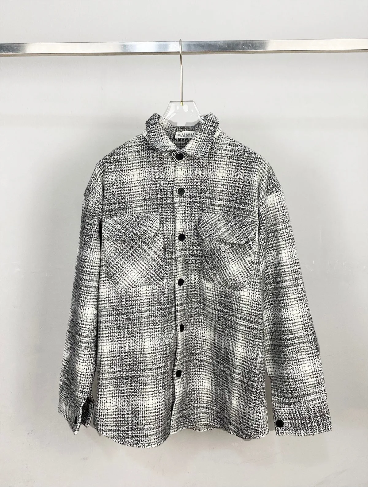 Рисунок 3 - Осенне-зимняя одежда для мужчин и женщин