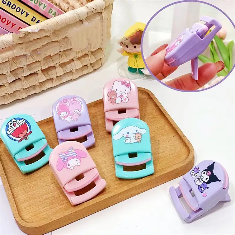 

My Melody Cinnamoroll Kawaii Anime Cute Cute cartoon girl portable eyelash curler