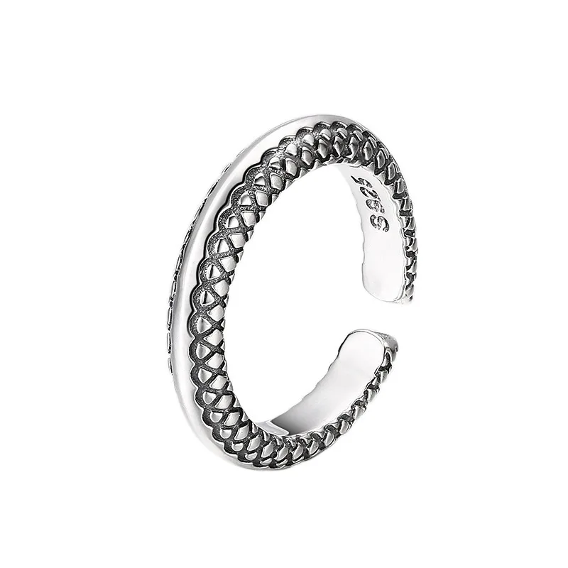 Женское и мужское кольцо в виде серебряного дракона