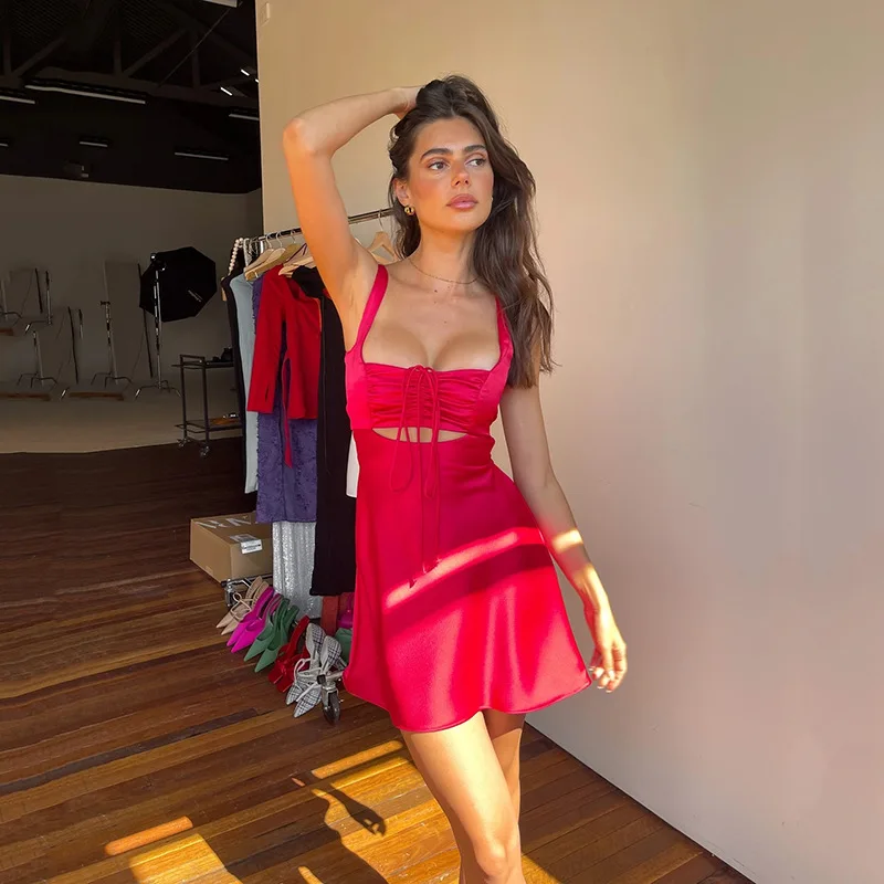 

Fashion sexy temperament hollow suspender skirt 2022 summer new backless strappy low-cut hip-pack dresses