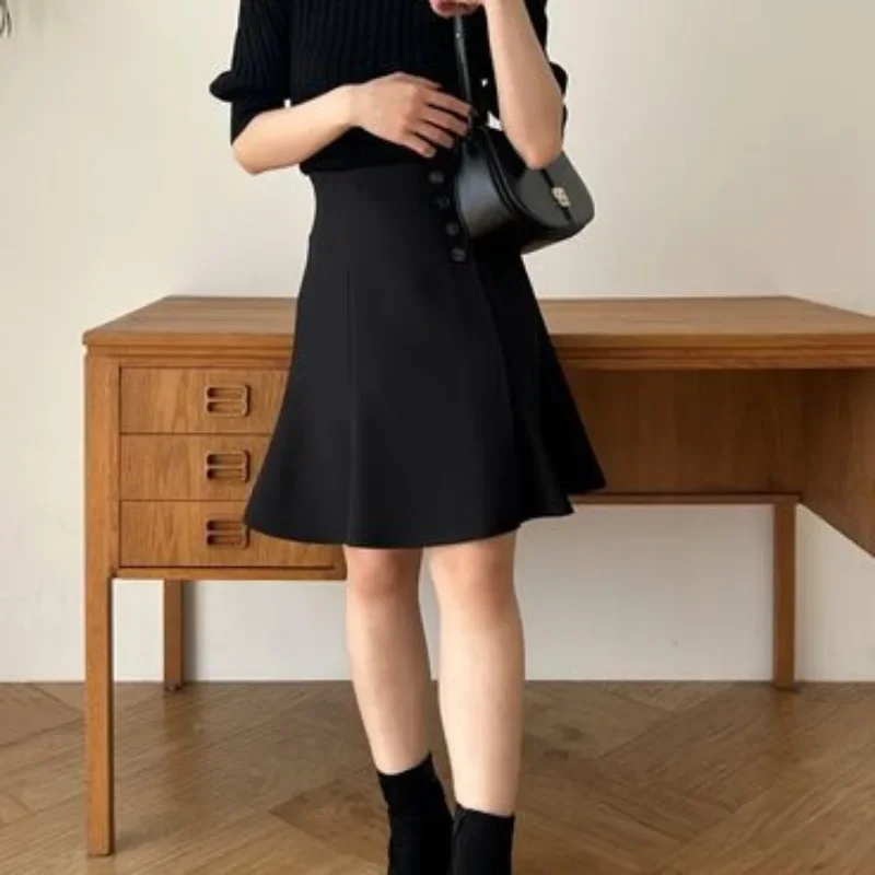 Юбка женская трапециевидная с высокой талией однотонная универсальная простая