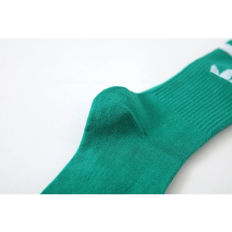 New Fashion High Tube Sports Socks Clover Men and Women Cotton Socks Wild Ins Tide Socks Striped Socks 2023 AD Women Socks