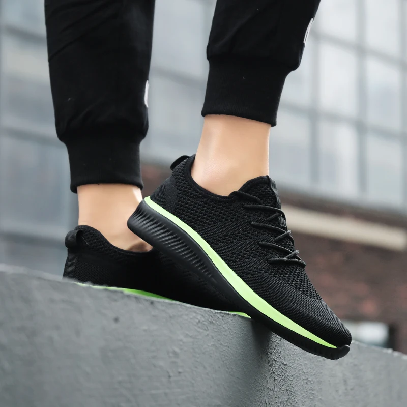 Sneakers Men's Running Shoes Trend Lightweight Walking Shoes Men's Sneakers Breathable Solid Color Black Free Shipping
