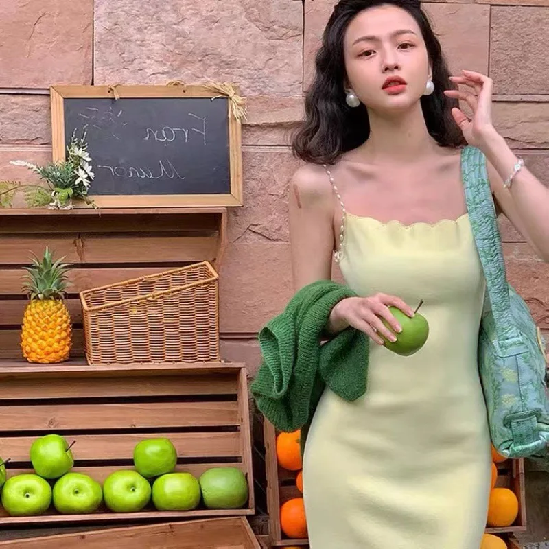 

Square Collar Pearl Suspender Dress Retro Hong Kong Style 2022 Women's Spring New Sexy Skinny Slimming Green Knitted Dress