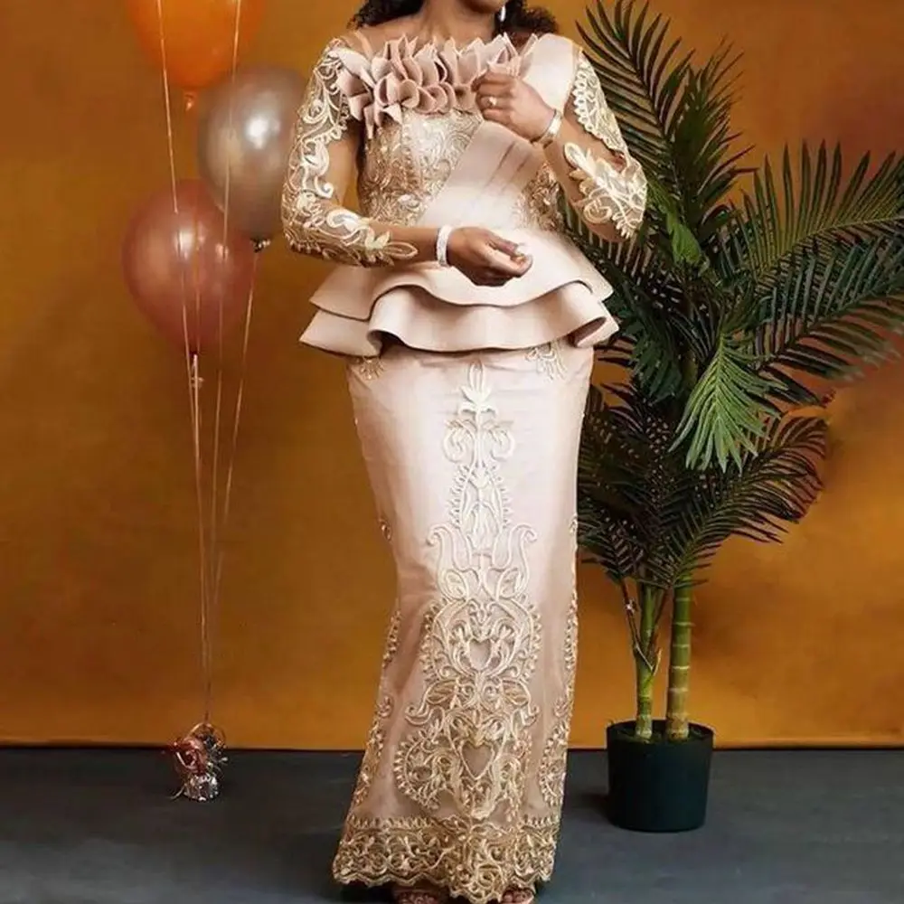 

Plus Size Arabic Aso Ebi Champagne Lace Sexy Mother Of Bride Dresses Long Sleeves Sheath Vintage Prom Evening Formal Party Gowns