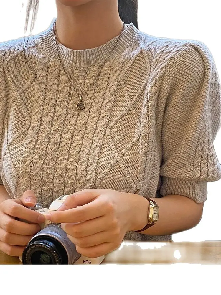 

Hundreds of short-sleeved sweaters 2022 spring new rhombus twisted bubble sleeves short top dress fashion women's clothing