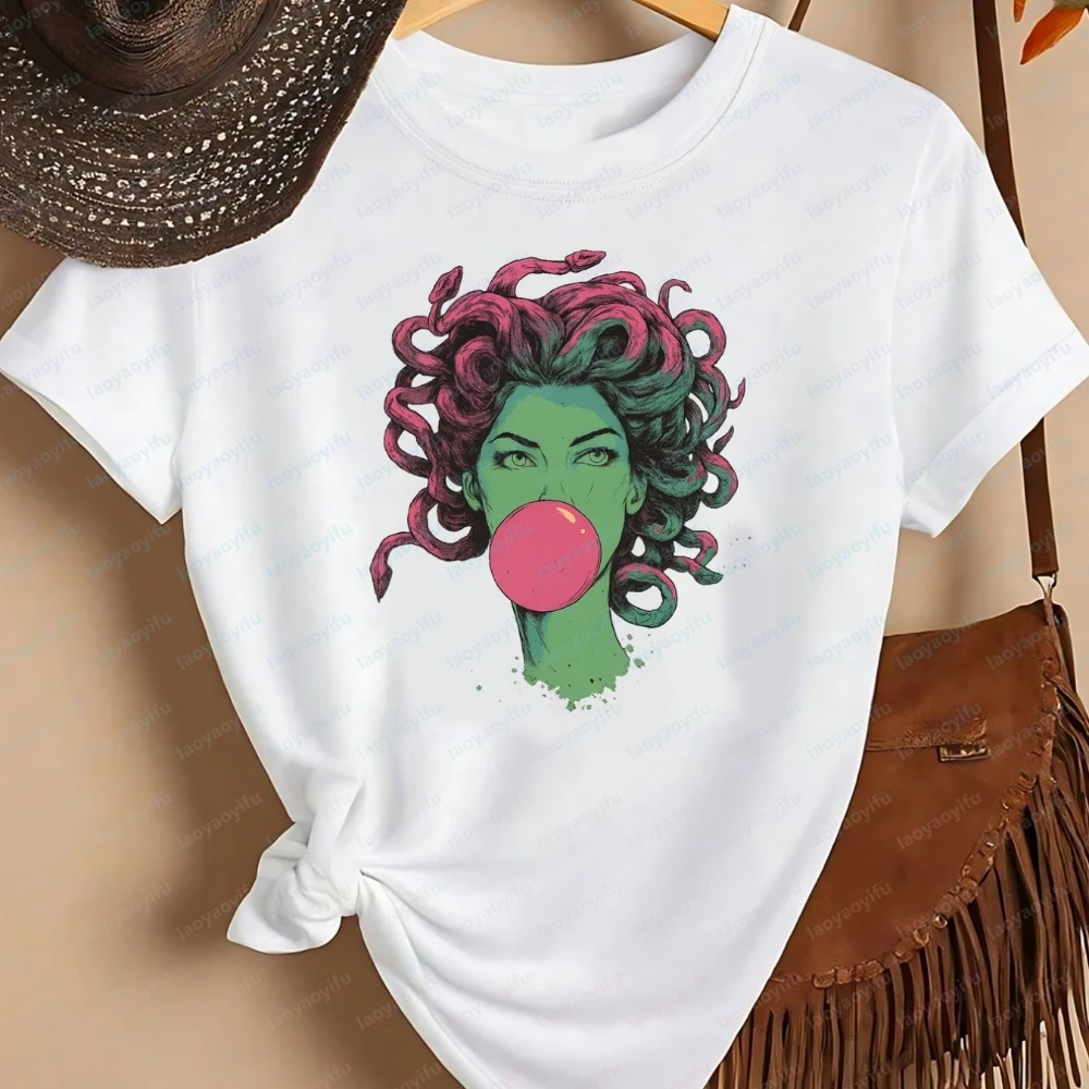 Фото Футболка с графическим принтом Medusa Bubblegum, повседневный топ с короткими рукавами и круглым вырезом для женщин, одежда на лето и весну №3