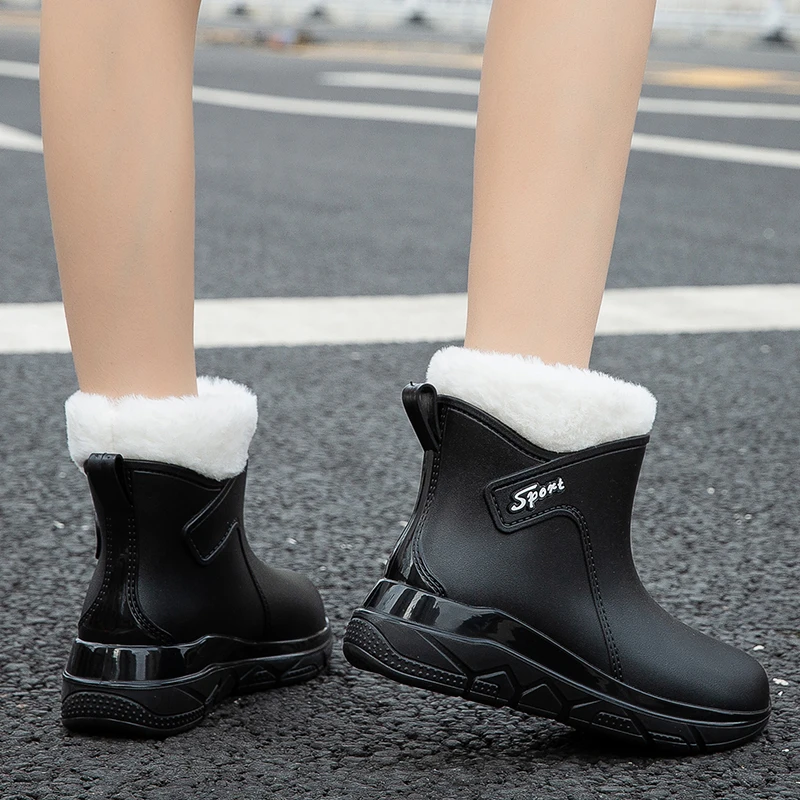 STRONGSHEN Fashion Women's Rain Boots Mid-Tube Waterproof Rubber Boots PVC Thick-Soled Plush Non-Slip Water Shoes Outdoor Shoes