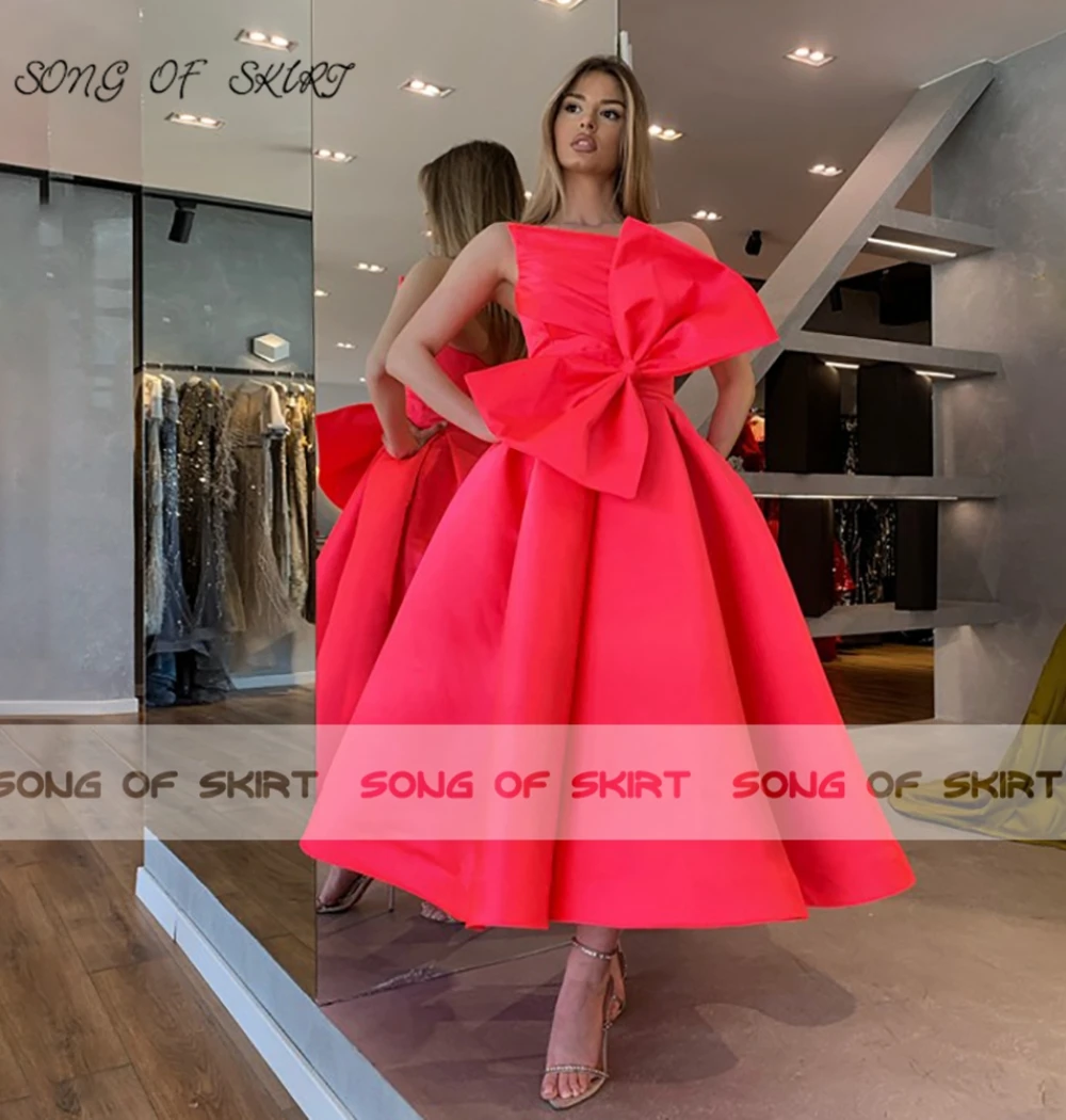 выпускной upskirt