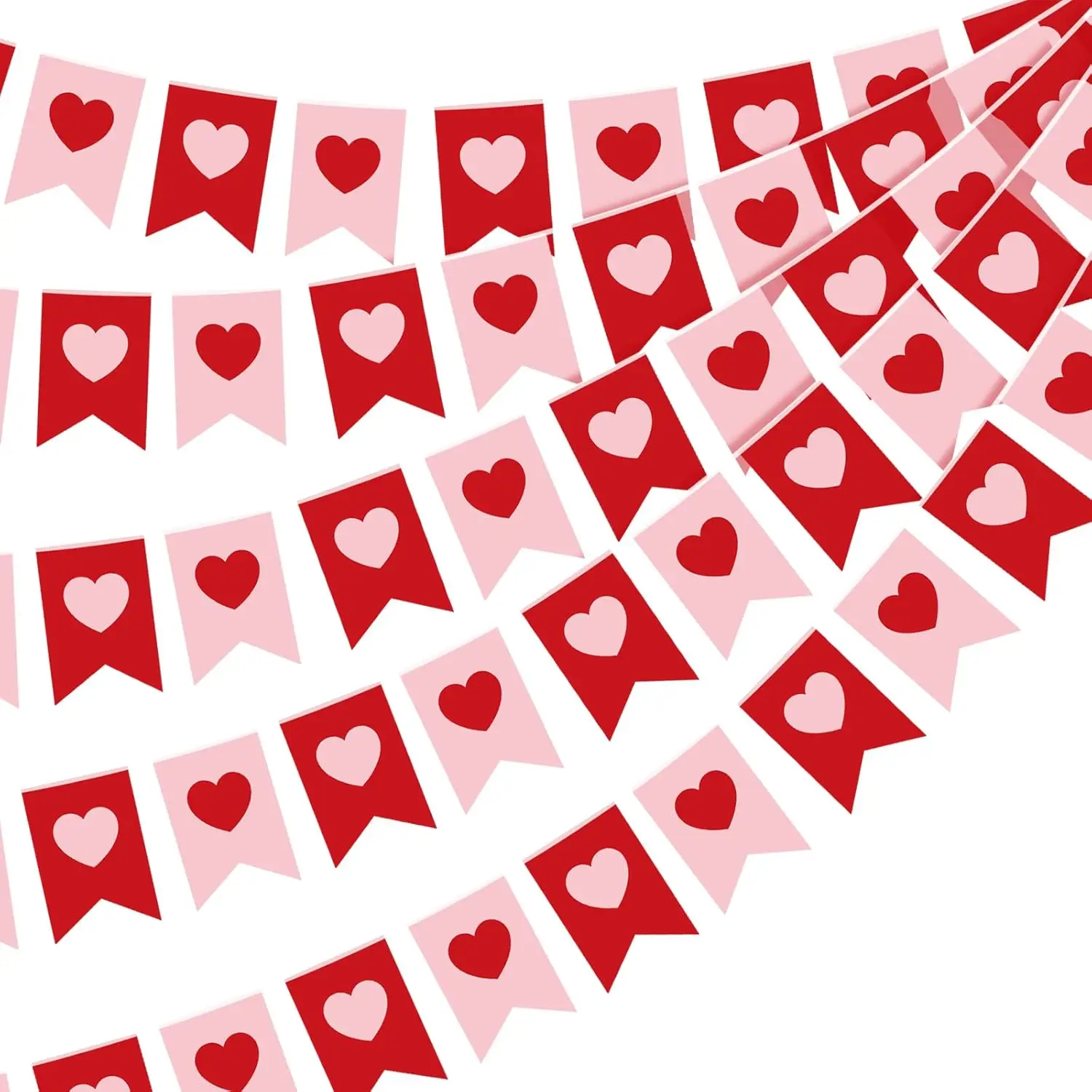 

Розовая сердцевидная гирлянда из полиэстера