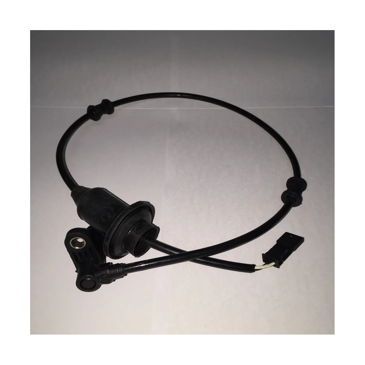 Подходит для 4-дверного седана S-Class (W220) S-CLASS Coupe (C215) ABS Sensor 2205400517