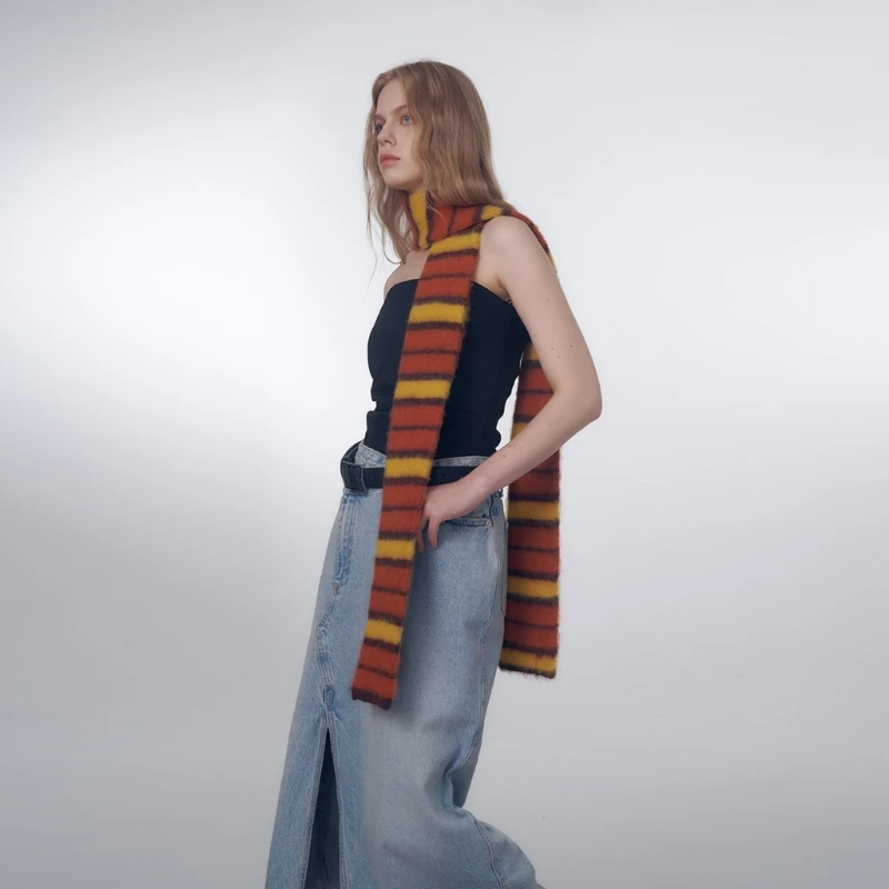 Рисунок 3 - Женский шарф в стиле субкультуры Y2K