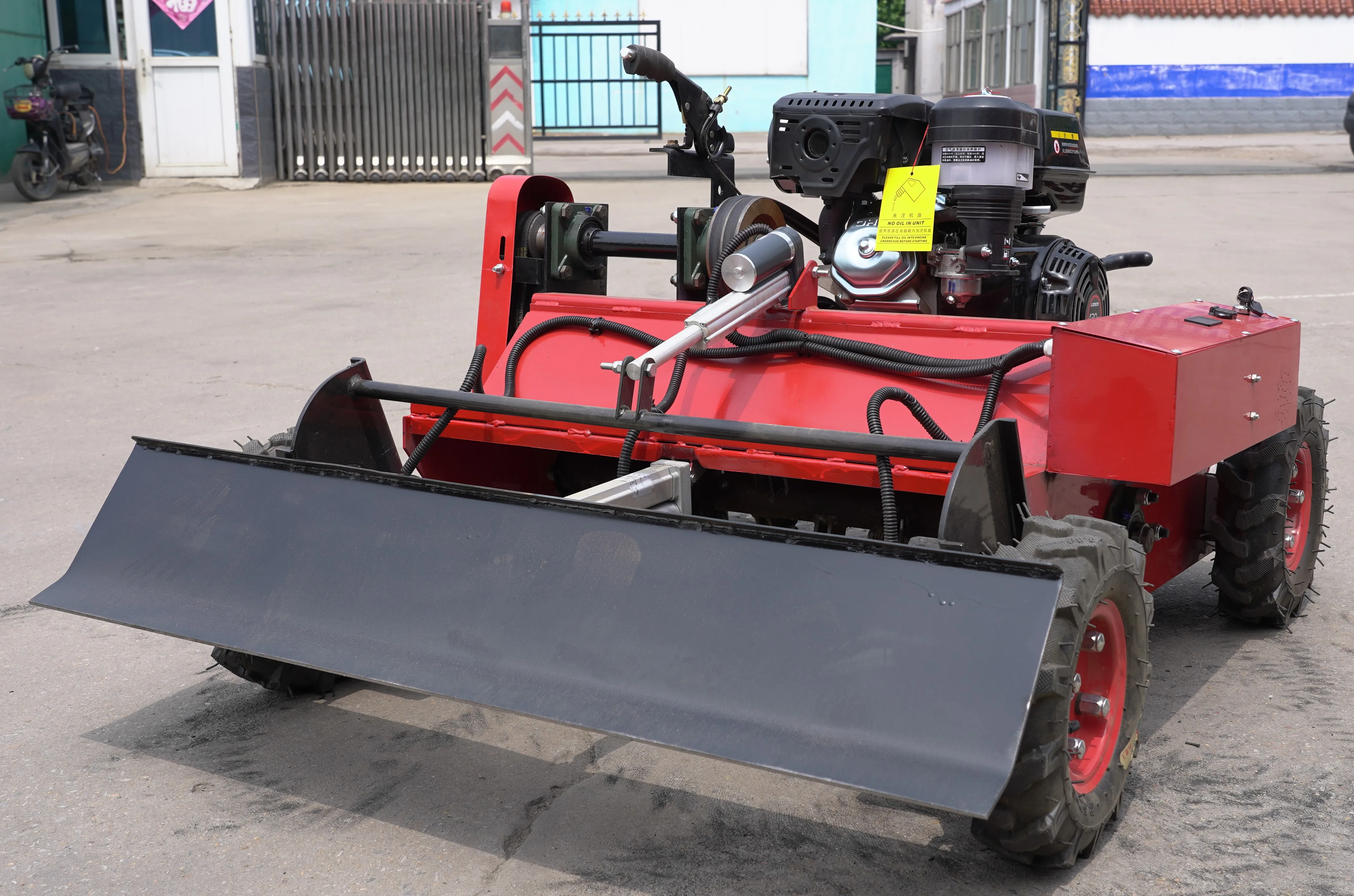 

Zero turn gasoline remote control lawn mower