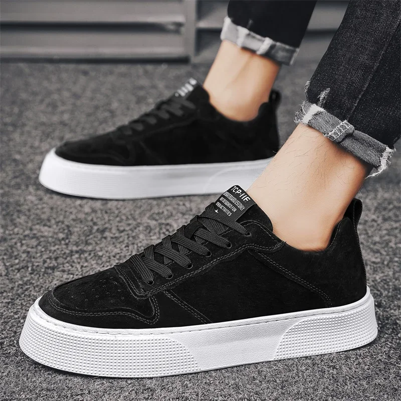 

2024 New Sports Shoes Male Student Classic Canvas Shoes Male Fashion Casual Shoes Male