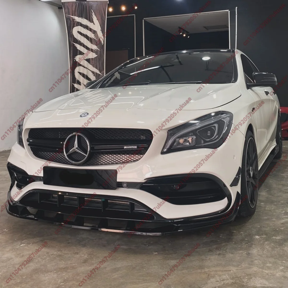 Фото Накладка-сплиттер на передний бампер для Mercedes-Benz CLA Class C117 X117 AMG-Line / 45 2016-2019 (рестайлинг), тюнинг-комплект под бампер №1