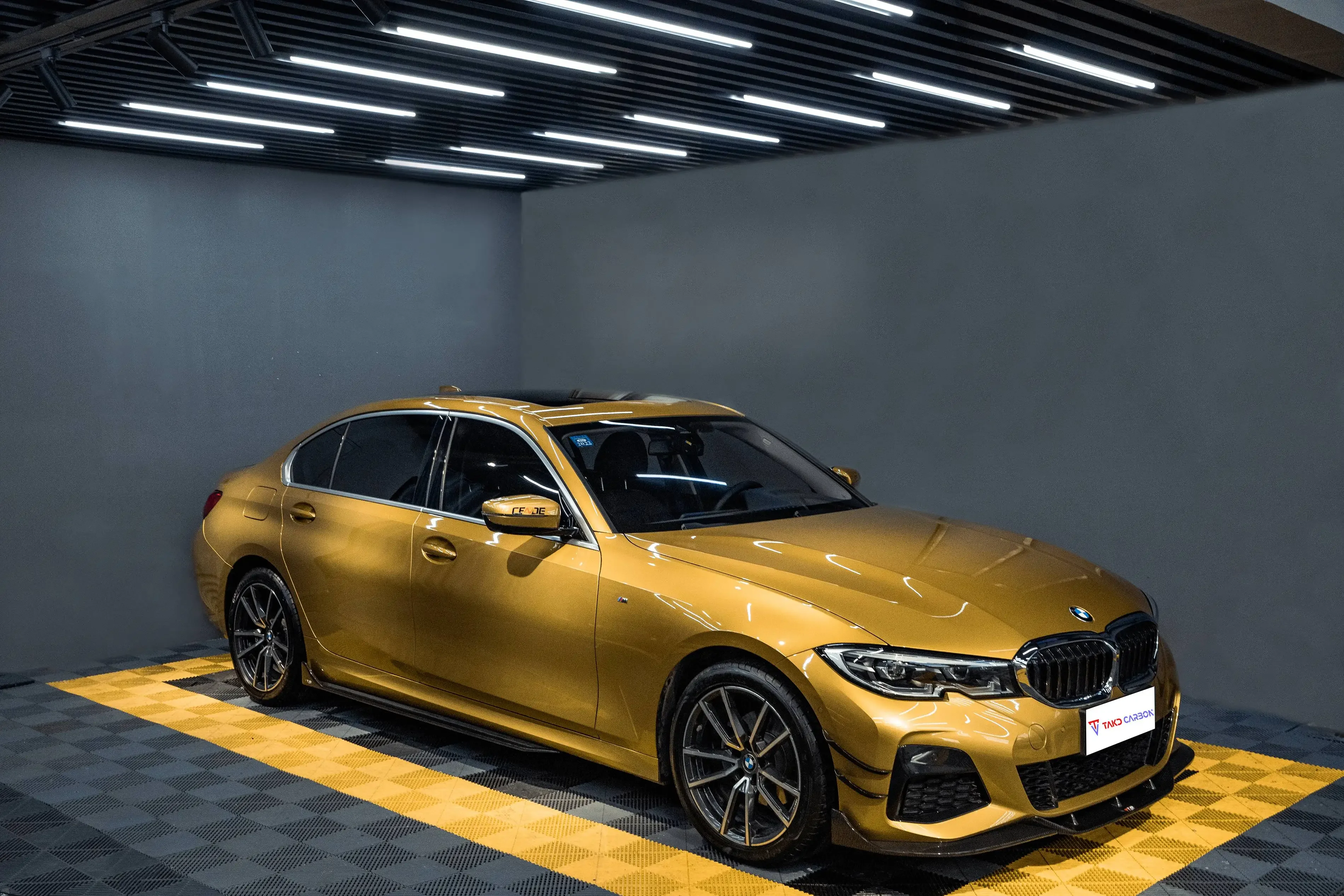 TAKD Carbon Real Car Data Development Универсальные задние спойлеры Сухие боковые юбки из