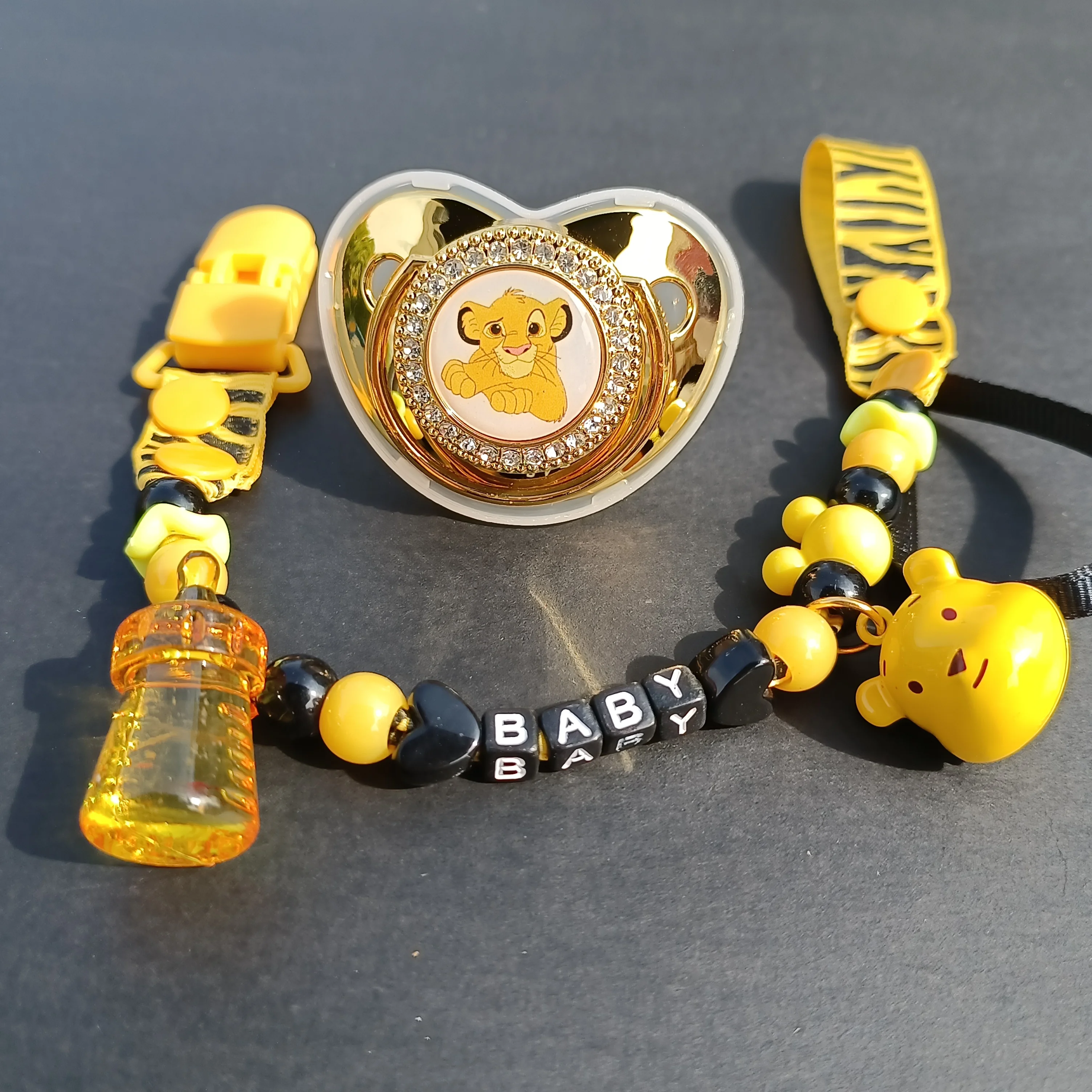 

Personalized Pacifier Holder Baby Products Silicone Gold Pacifier Bling Baby Nipples BPA Free Baby Disney Lion King Pattern