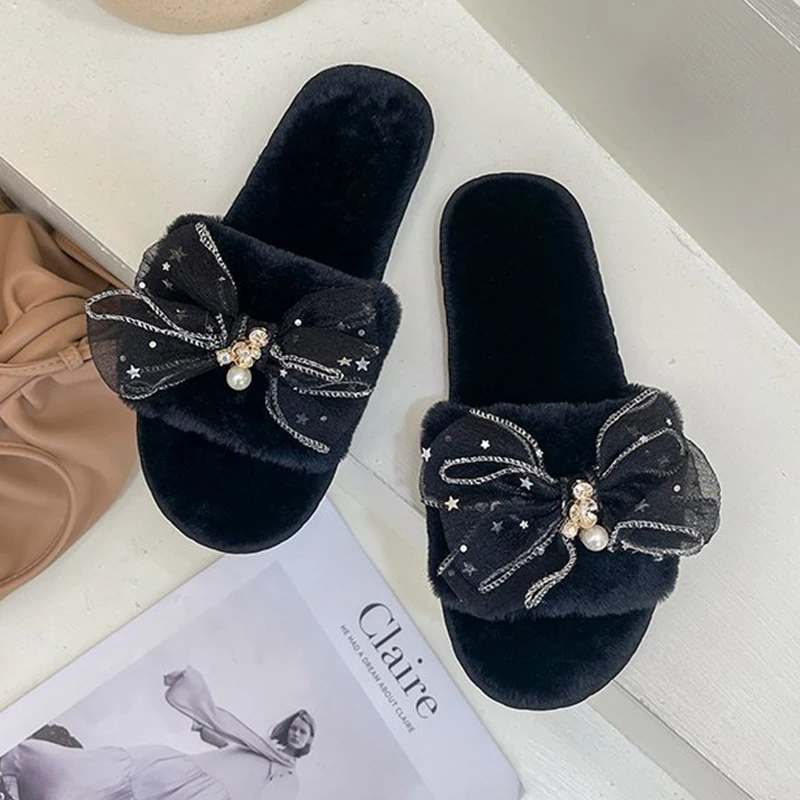 

Женские меховые тапочки, зимняя домашняя элегантная дизайнерская обувь на плоской подошве с бантом и лентой, украшенная жемчугом, женская о...